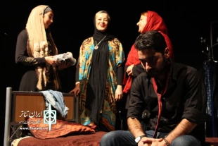 نمایش «به مناسبت ورود اشکان» در پلاتو ماندگار زنجان به روی صحنه رفت. 7