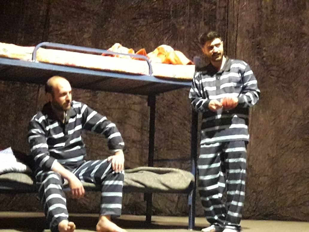 نمایش «آخر بازی» در شهر ابهر به صحنه رفت