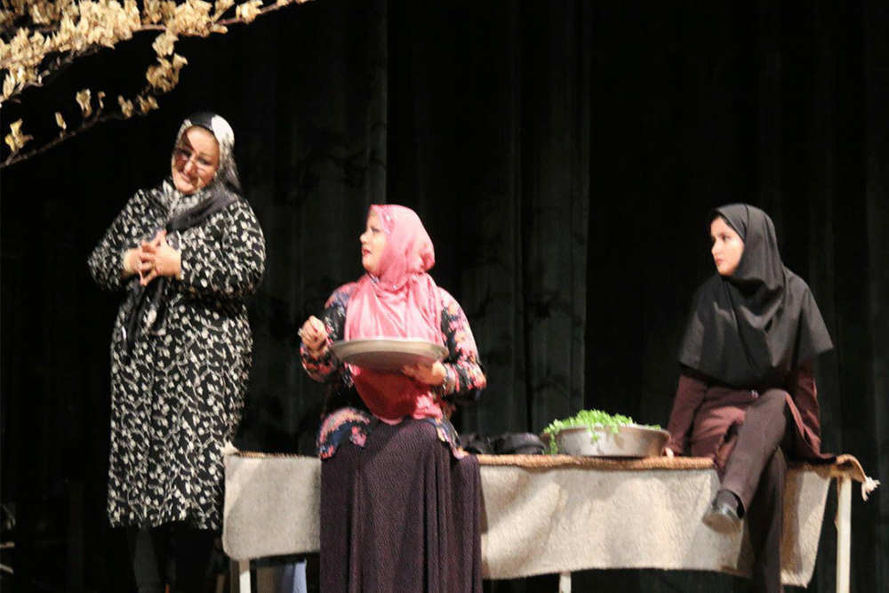 جشنواره تئاتر استان زنجان در 20 شهریور ماه با اجرای سه نمایش در زنجان آغاز شد. 6